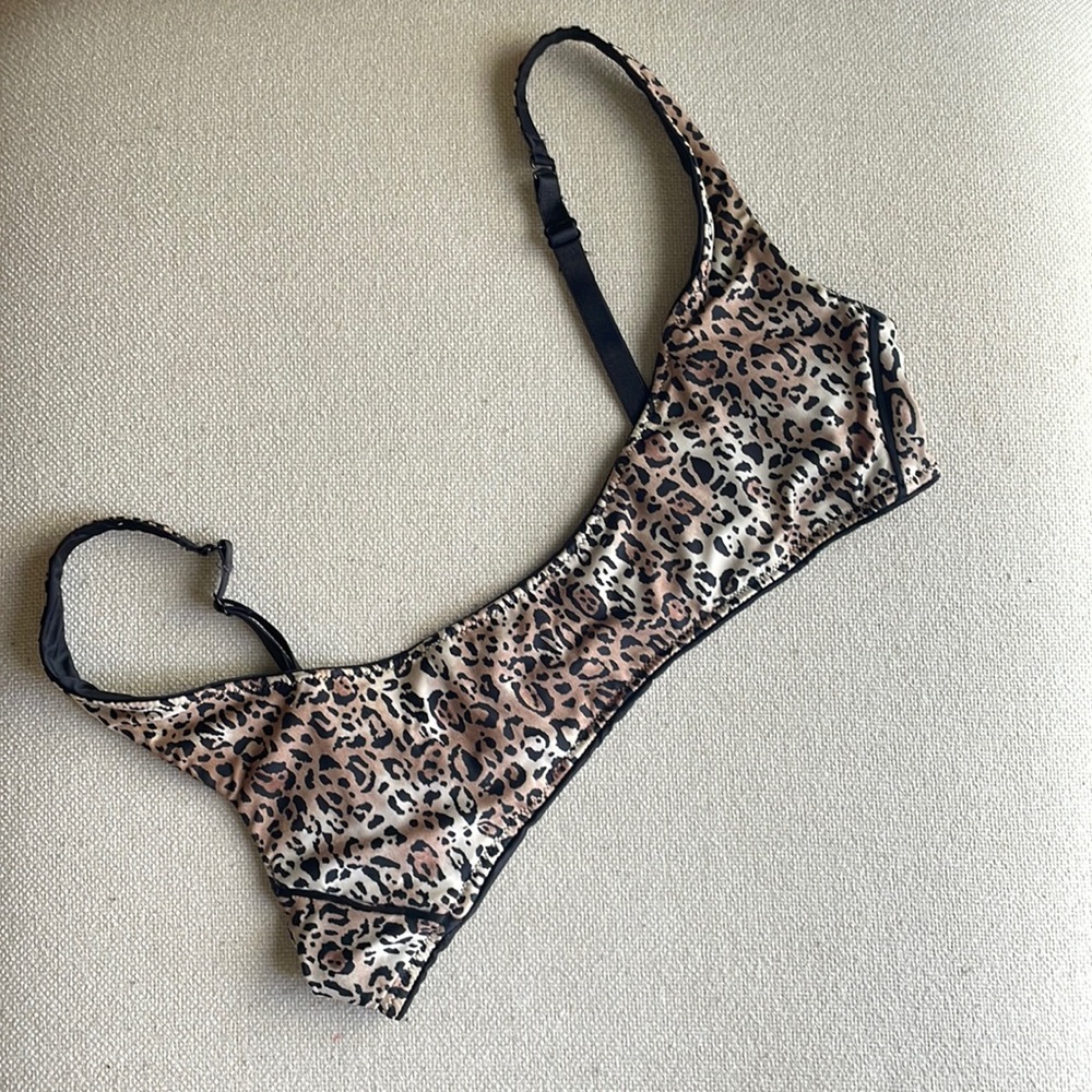 VICTORIA SECRET two sides bra